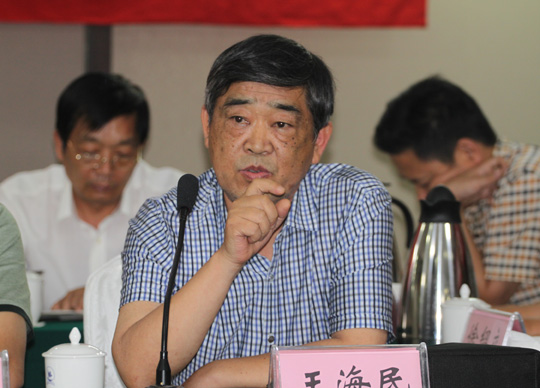 常務(wù)副總經(jīng)理王海民對(duì)標(biāo)準(zhǔn)化管理提出要求