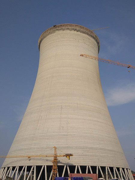 _5冷卻塔順利封頂.jpg