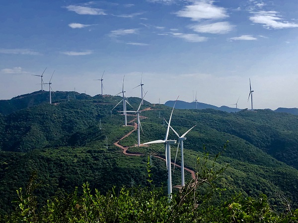 附件5、華能澠池鳳凰山風(fēng)電場(chǎng)遠(yuǎn)景.jpg