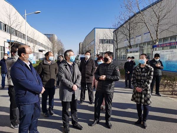 王副市長聽取園區(qū)復(fù)工和疫情防控匯報.jpeg 王副市長聽取園區(qū)復(fù)工和疫情防控匯報.jpeg