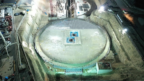 04、3#歐羅倉基礎底板順利澆筑完成.JPG
