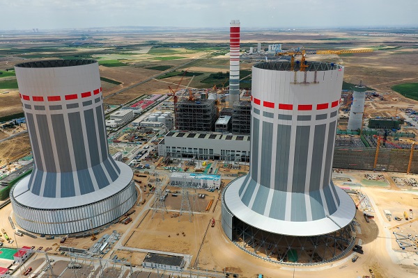 4、國電雙維電廠新建工程一期兩座百萬機(jī)組鋼結(jié)構(gòu)間冷塔順利完工.jpg 4、國電雙維電廠新建工程一期兩座百萬機(jī)組鋼結(jié)構(gòu)間冷塔順利完工.jpg