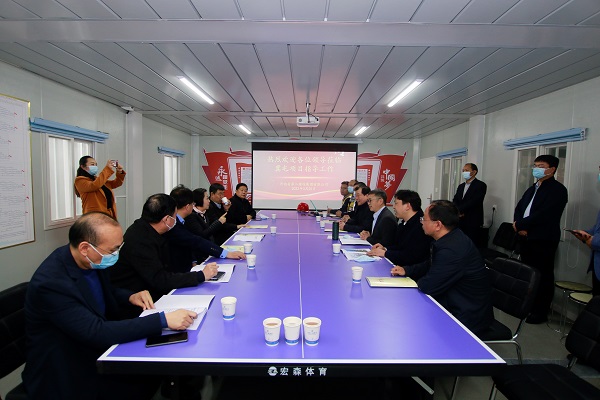 省住房城鄉(xiāng)建設(shè)廳調(diào)研組視察輝縣市冀屯鎮(zhèn)村民住房災(zāi)后重建集中安置項目3.JPG 省住房城鄉(xiāng)建設(shè)廳調(diào)研組視察輝縣市冀屯鎮(zhèn)村民住房災(zāi)后重建集中安置項目3.JPG
