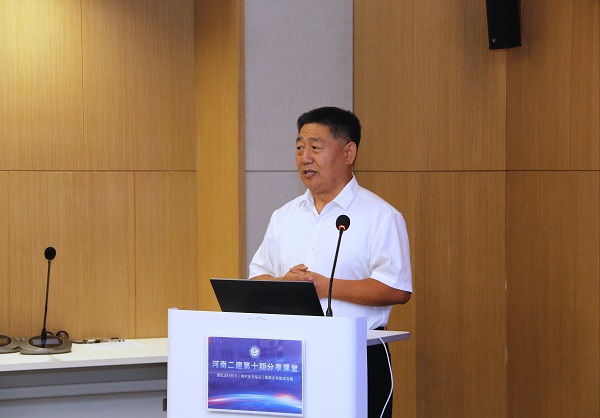 集團(tuán)公司黨委書記張會民致辭.JPG 集團(tuán)公司黨委書記張會民致辭.JPG