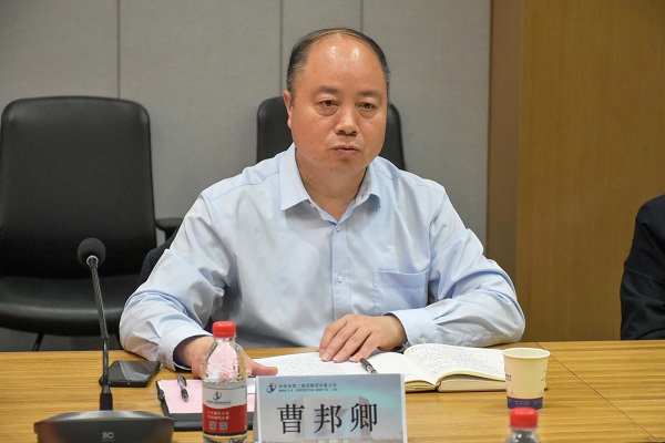 南陽師范學(xué)院土木建筑工程學(xué)院黨委書記曹邦卿介紹學(xué)院情況.JPG 南陽師范學(xué)院土木建筑工程學(xué)院黨委書記曹邦卿介紹學(xué)院情況.JPG