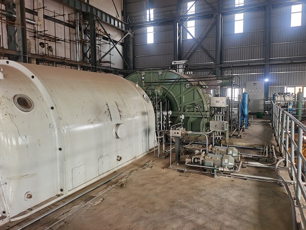 主廠房汽機間運轉層.jpg