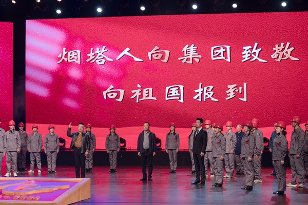11-12文藝匯演追夢(mèng).jpg 11-12文藝匯演追夢(mèng).jpg